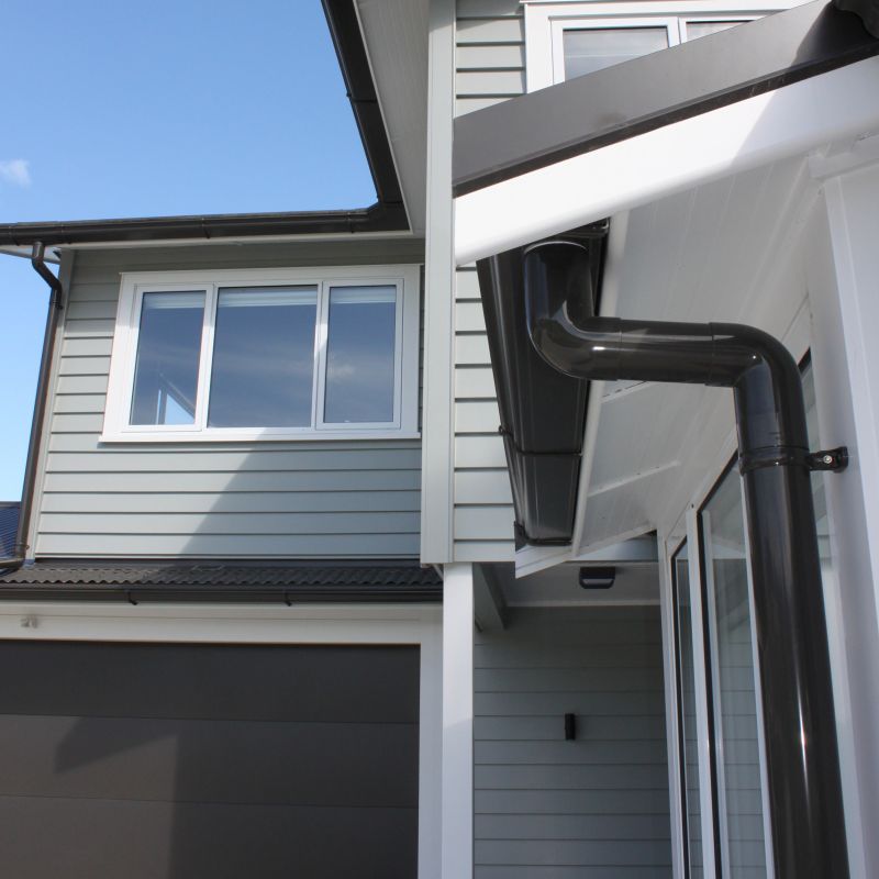 NZ COLORSTEEL® MAXX® roof and gutter matched perfectly with Marley Ironsand coloured downpipes